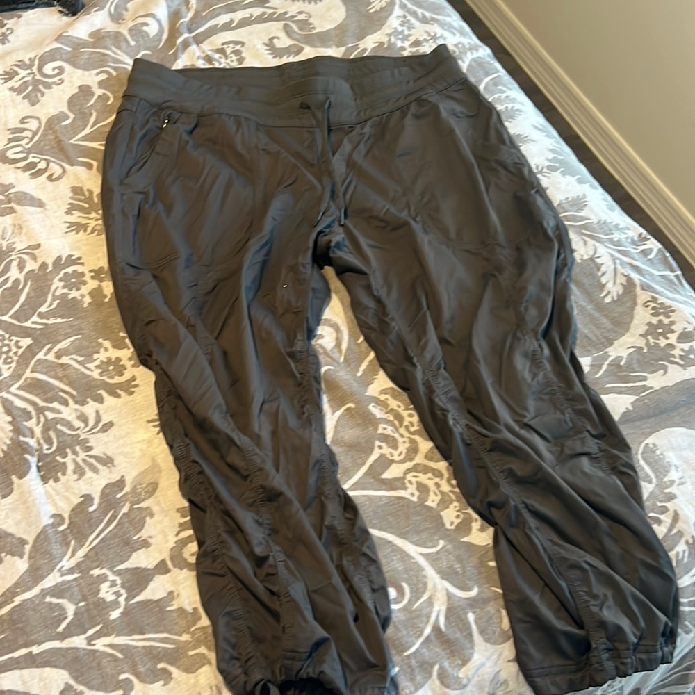 Never worn The North Face joggers!